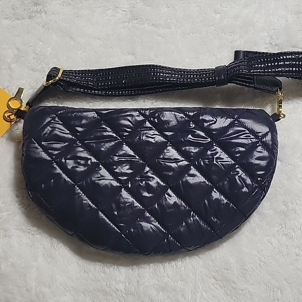 Black Quilted Women's Bag-Goldno.8 - Picture 6 of 7